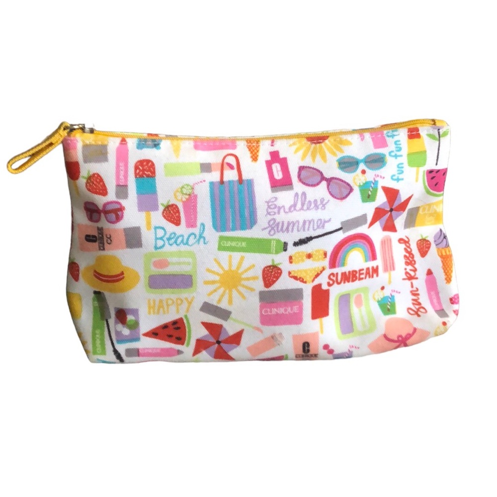 Adorable Clinique makeup bag!!
